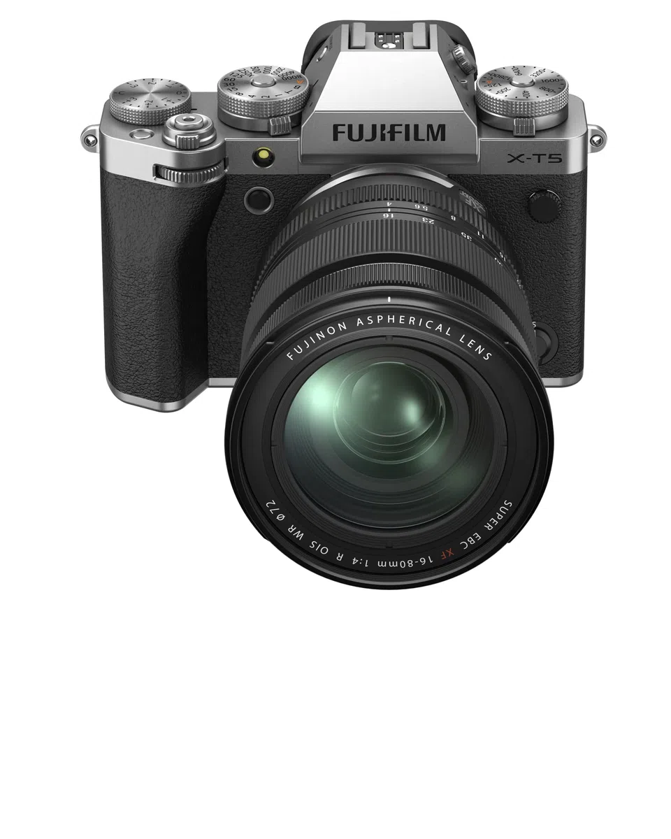 Fujifilm X-T5 Cámara Digital Mirrorless con Objetivo Zoom XF16-80mm/F4 R OIS WR Plata