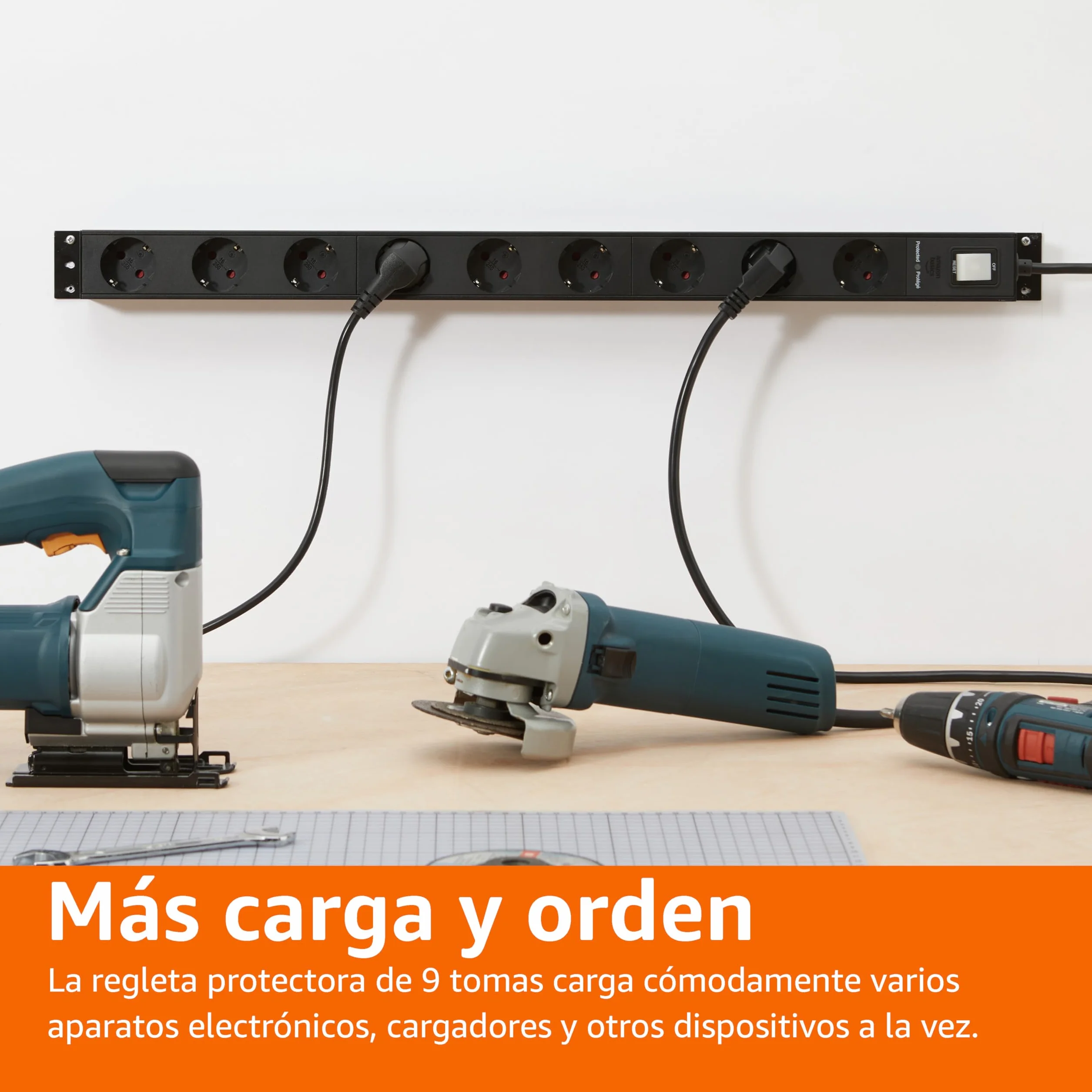Amazon Basics Regleta de Alimentación Rectangular de Metal Resistente a Sobretensiones con Protectores de Seguridad, 9 Tomas de Corriente (Enchufe de la UE), 600 Julios, Cable Negro de 1,8 m